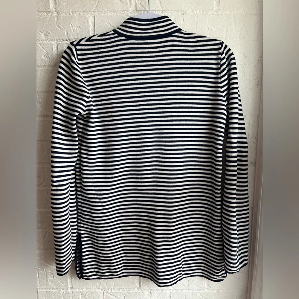 Tory Burch features rope